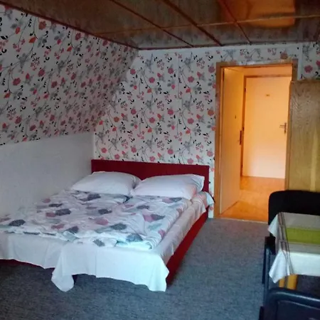Kemp Horni Becva Room photo